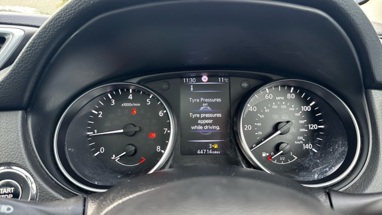 Nissan Qashqai 1.2 DiG-T N-Connecta 5dr Petrol Hatchback